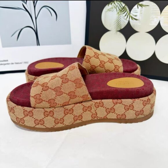 Gucci Slides - Picture 3 of 5